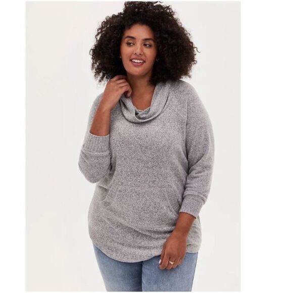 Torrid Size 2X Super Soft Plush Light Grey Cowl Neck Tunic Sweatshirt - Picture 1 of 7
